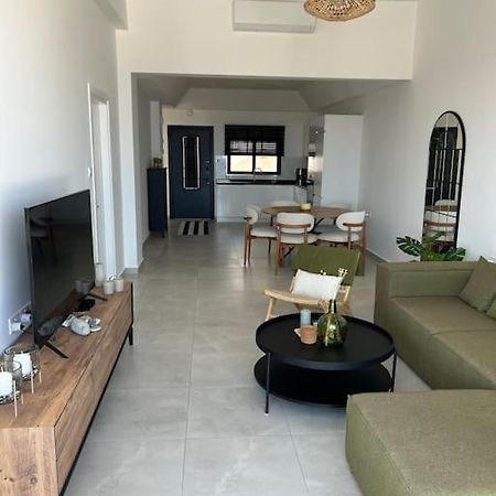 Penthouse Med Privat Saltvannsbasseng Pa Esentepe Beach 凯里尼亚 外观 照片