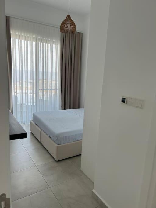 Penthouse Med Privat Saltvannsbasseng Pa Esentepe Beach 凯里尼亚 外观 照片