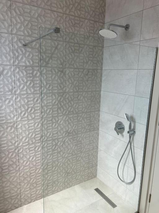 Penthouse Med Privat Saltvannsbasseng Pa Esentepe Beach 凯里尼亚 外观 照片