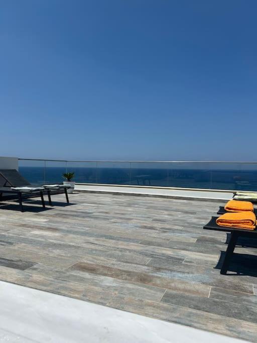 Penthouse Med Privat Saltvannsbasseng Pa Esentepe Beach 凯里尼亚 外观 照片